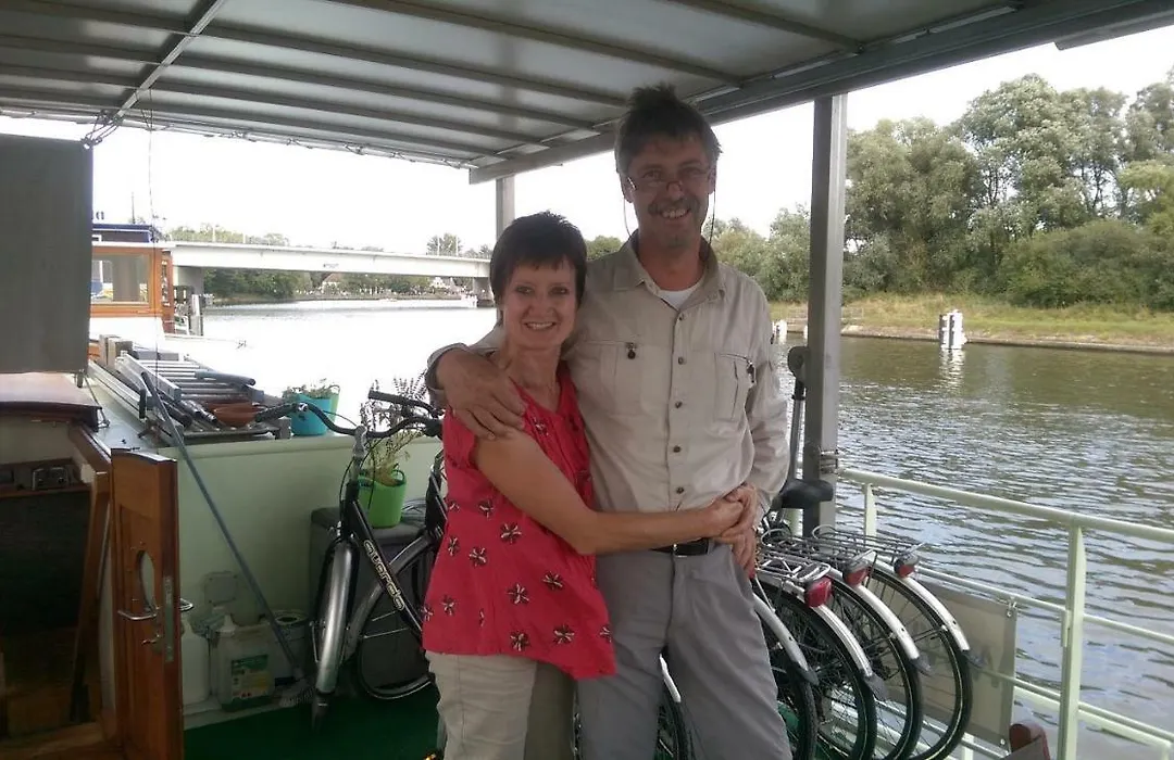 B&B Barge Johanna-1