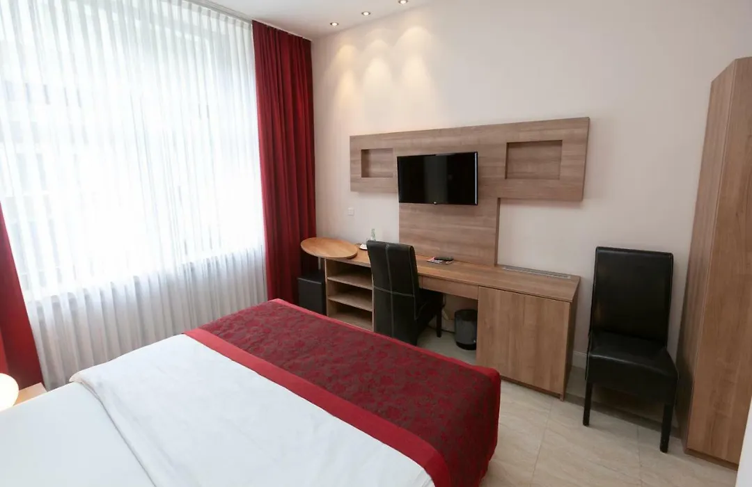 Hotel Prinz Anton-1