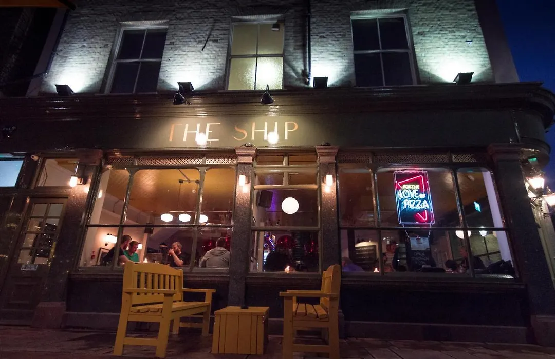 The Ship Rooms-1