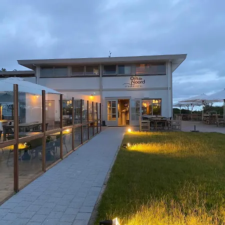 Strandhotel Om de Noord-3