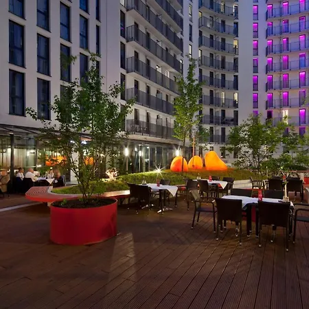 Hotel Indigo Berlin-Alexanderplatz, An Ihg Hotel-3