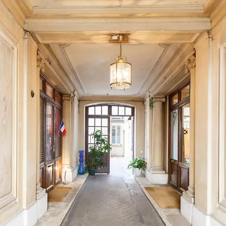 Maison De Lignieres - Guest House - Paris Quartier Champs-Elysees-2