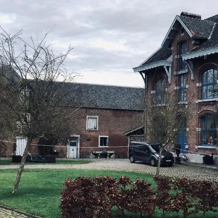 B&B Kasteelhoeve De Tornaco-3