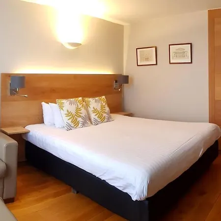 Hotel Cote Cour-2