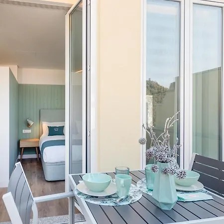 7 Bridges Estudios- Porto-Houses And Suites-2