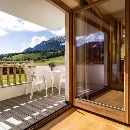 Landhotel Foehrenhof Ellmau-2