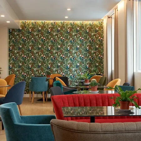 Hotel Apolonia Paris Montmartre; Sure Hotel Collection By Best Western-3