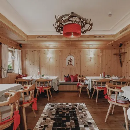 Hotel&Appartements Tiroler Buam-3