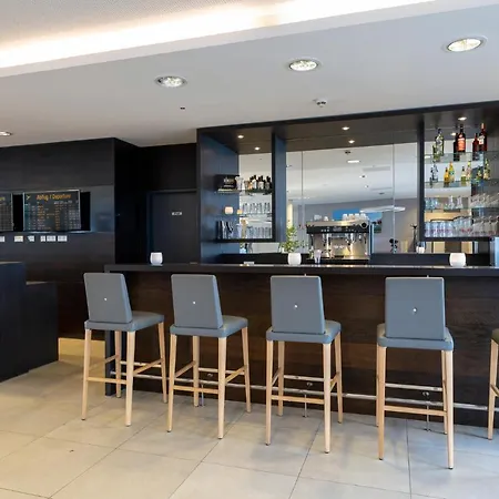 Messe & Airport Hotel Stuttgart-2