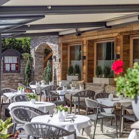 Hotel Viktoria & Landhaus Joggl-2