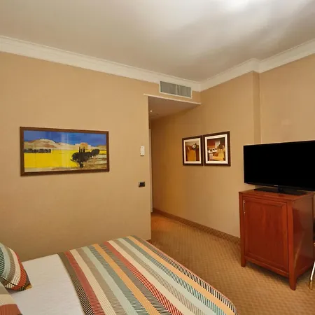 Lh Hotel Lloyd Roma-2