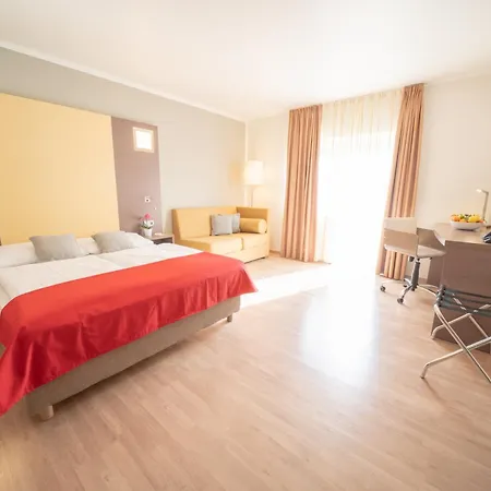 Hotel Orangerie-3