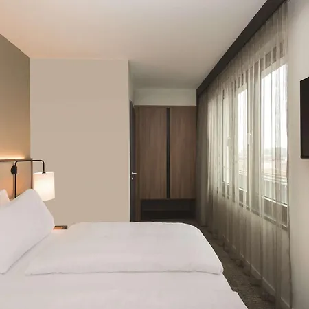 Adina Apartment Hotel Frankfurt Westend-2