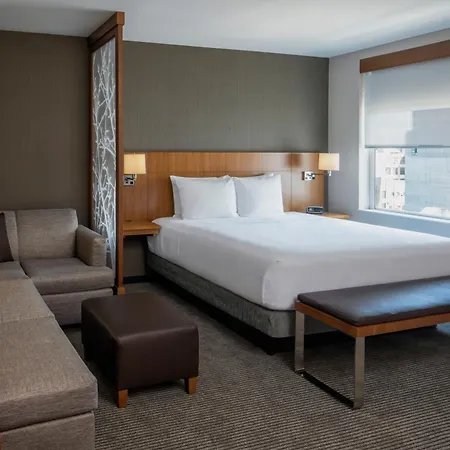 Hyatt Place Long Island City-2