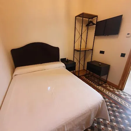 Hostal Lausanne-3