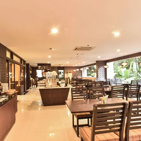 Boss Suites Nana Hotel-2