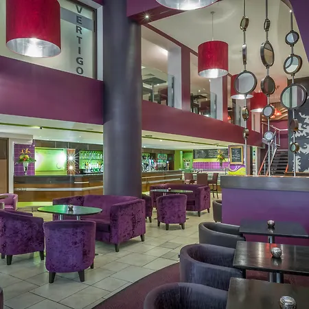 Clayton Hotel Cardiff Lane-2