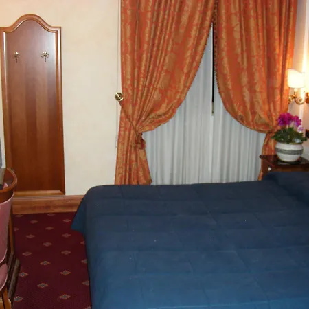 Lh Grand Hotel Hermitage-2