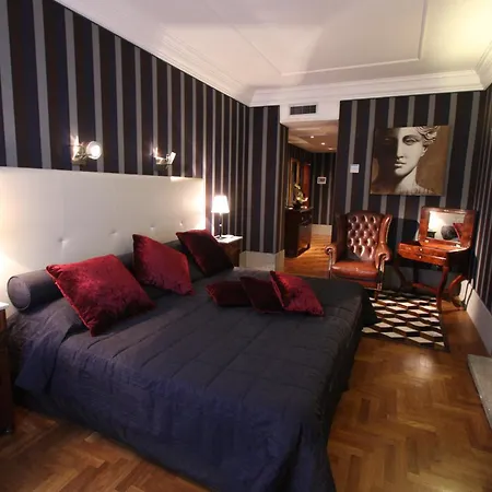 The Inn At The Spanish Steps-2