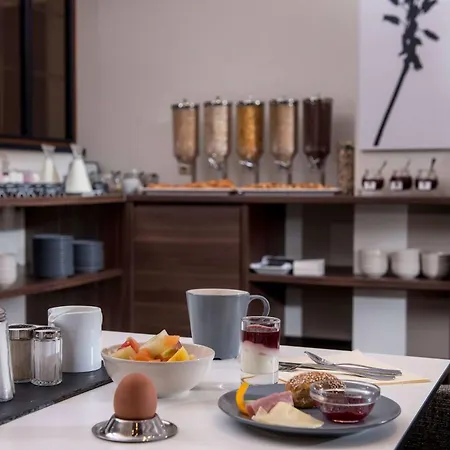 Tryp By Wyndham Koeln City Centre-2