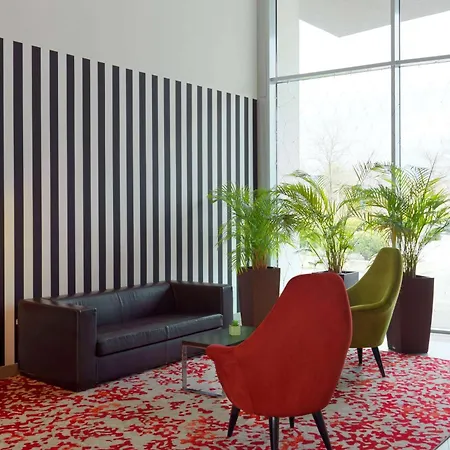 Ramada By Wyndham Dresden-3