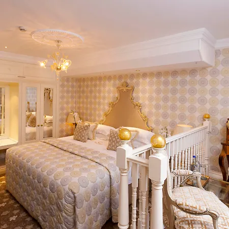 The Chesterfield Mayfair-3