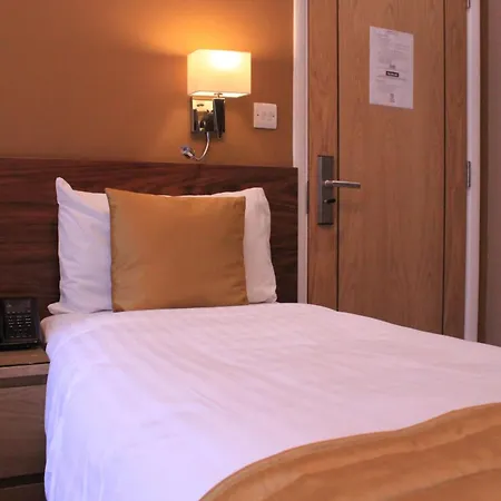Sheriff Hotel-2