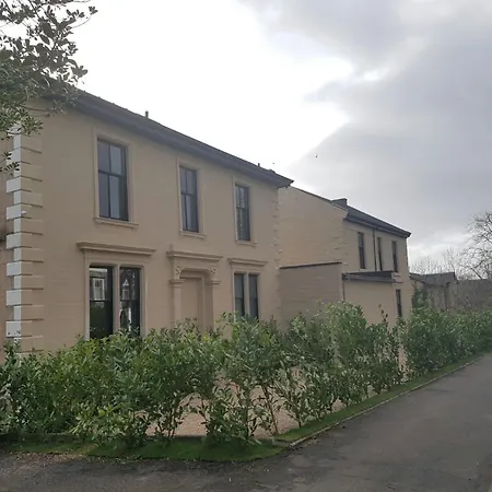 Crosshill House-3
