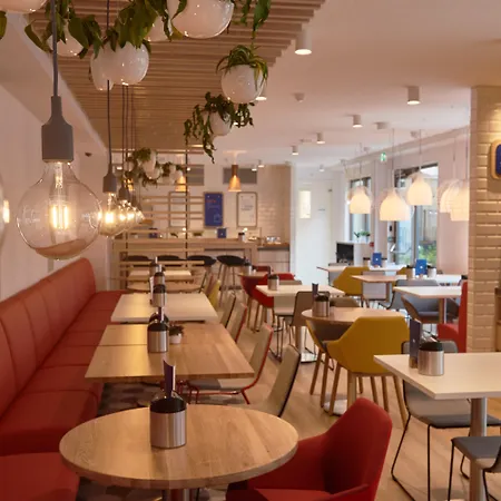 Holiday Inn Express Amsterdam - City Hall By Ihg-2