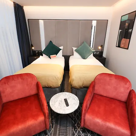 Marlin Hotel Stephens Green-2