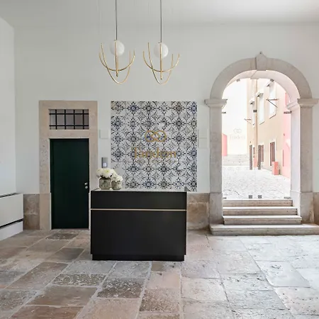 Tandem Palacio Alfama Suites-2