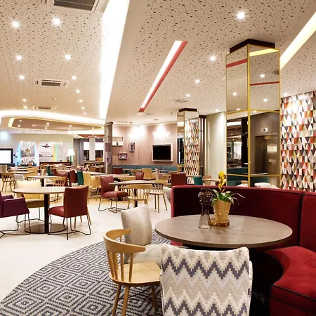 Hampton By Hilton Vienna Messe-3