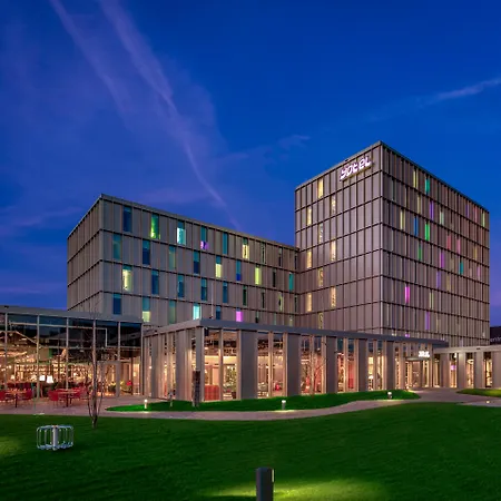 YOTEL Amsterdam-3