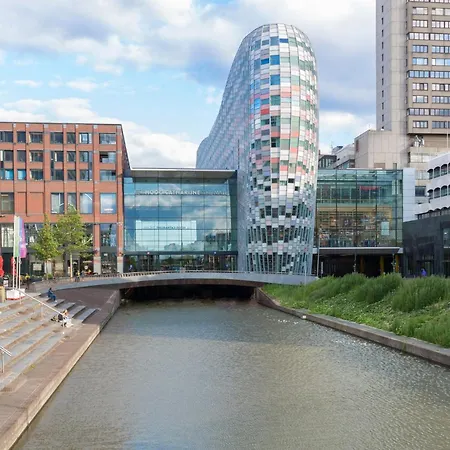 Crowne Plaza Utrecht - Central Station By Ihg-2