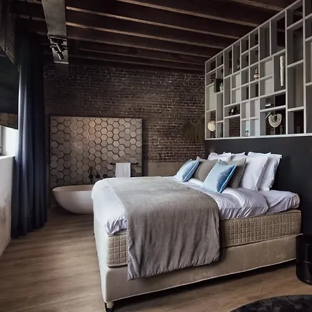 Cousins Boutique Hotel-2