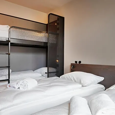 Meininger Hotel Bremen Hauptbahnhof-2