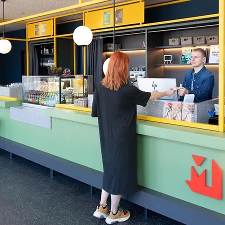 Meininger Hotel Bremen Hauptbahnhof-3