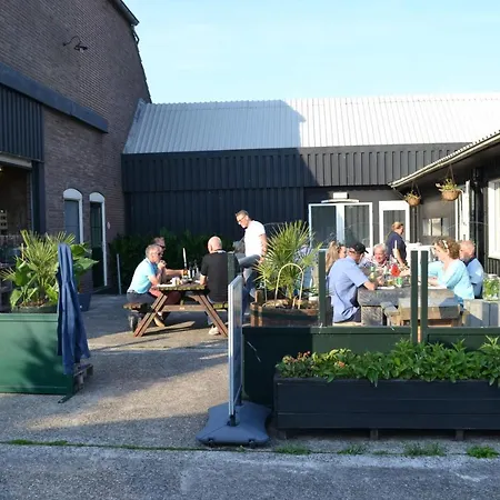lodge 61 hotel aan het water-3