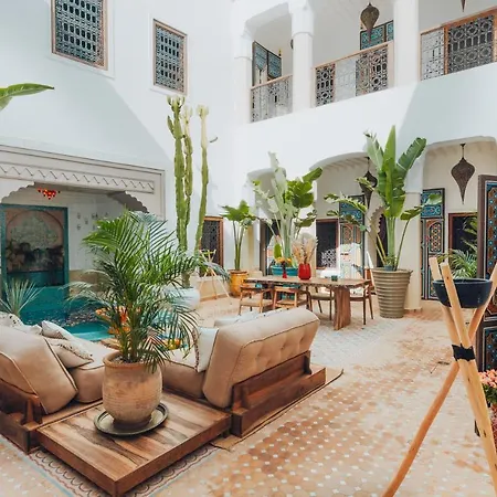 Kenzara Suites & Pool, Your Private Escape-3