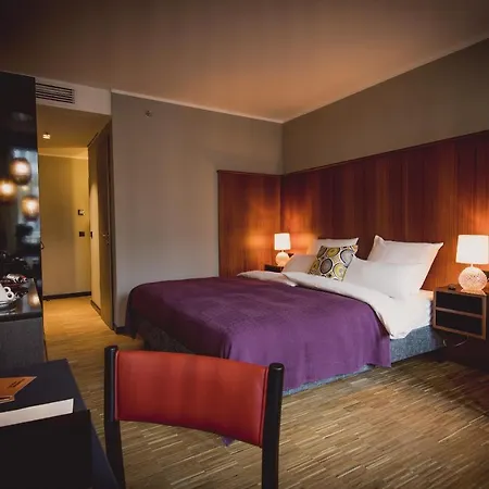 Henri Hotel Düsseldorf Downtown-3