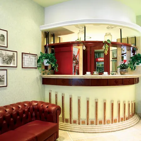 Hotel Dina-3