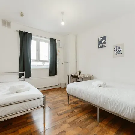 Upton Park Bedrooms 25 Min To Central London-3