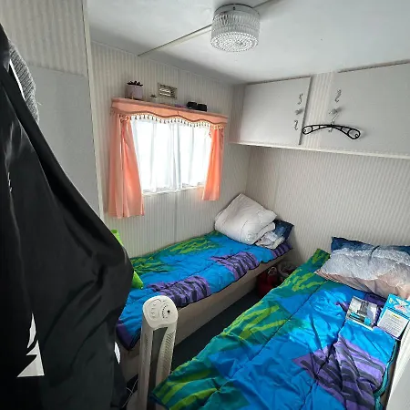 Caravan 2 bedroom - New Camping Ideal-3