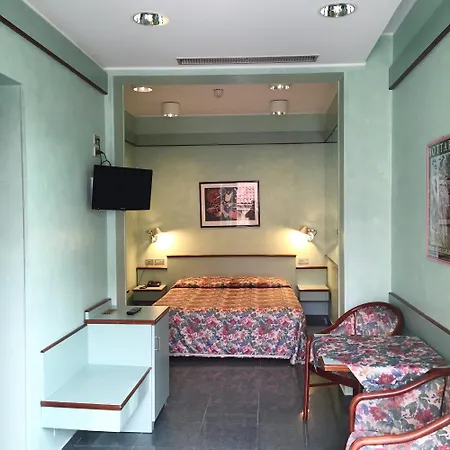 Le Petit Hotel-3