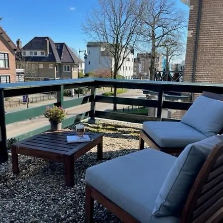Luxe Kamer In Stadsvilla, Gratis Parkeren!-2