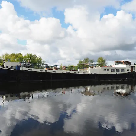hotelboat Sarah Groningen-2