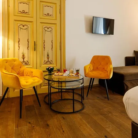 V Collection Piazza Farnese Luxury Suites-2