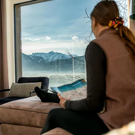 Nikolaus By Avenida Panoramic Wellness Suites-3