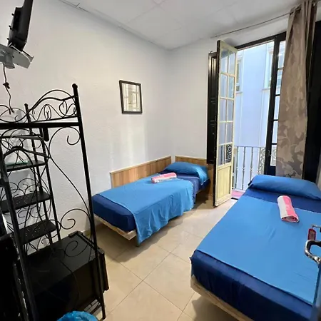Hostal Milan-2