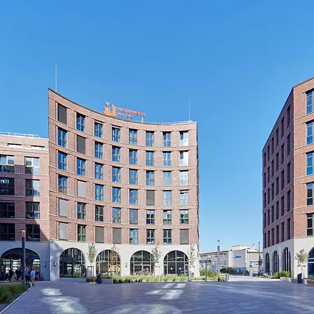 Meininger Hotel Koeln West-3